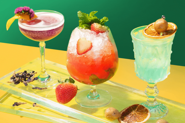 Soak Up the Sparkle of Twilight with Tropical Twilight Cocktails - TRAVELINDEX